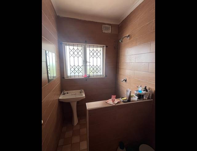 1 BEDROOM APARTMENT TO LET IN RESERVOIR HILLS